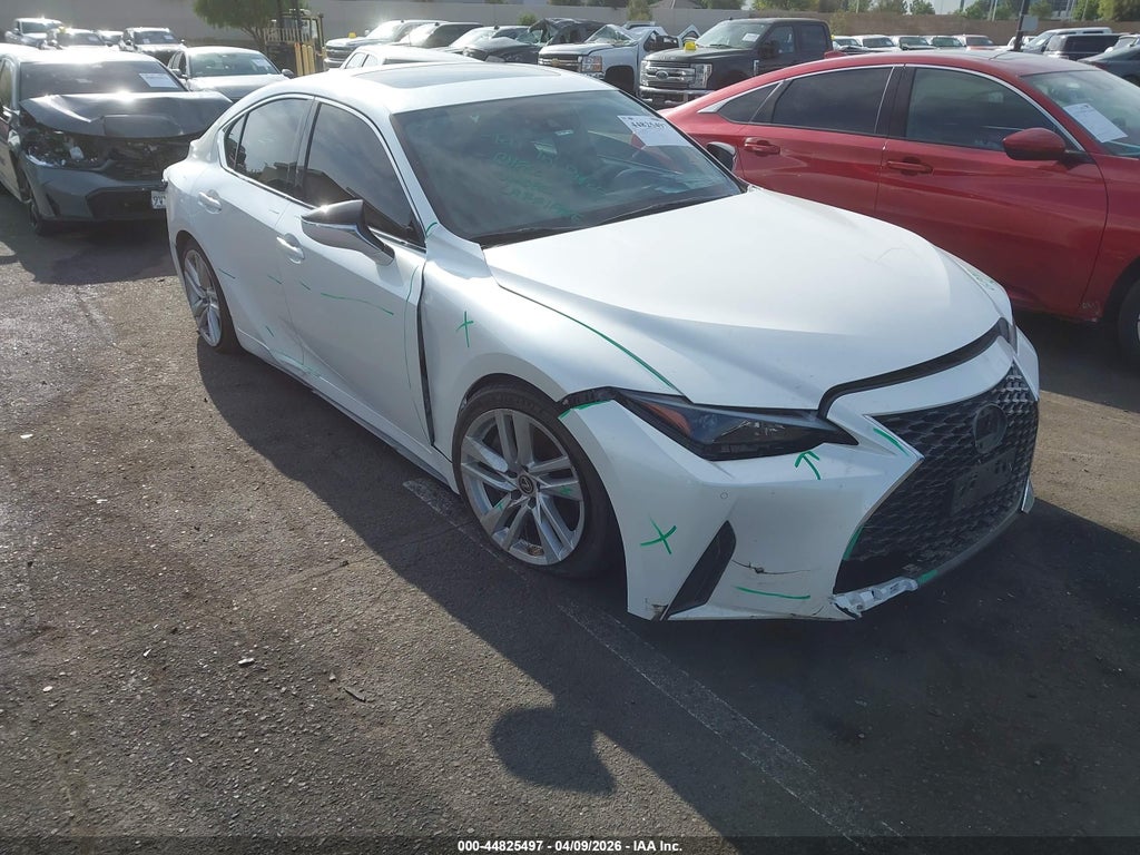 Lexus IS 300 2021