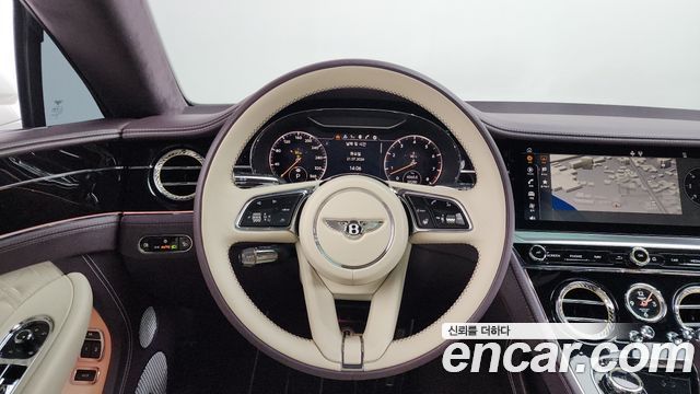 Bentley Continental 2021