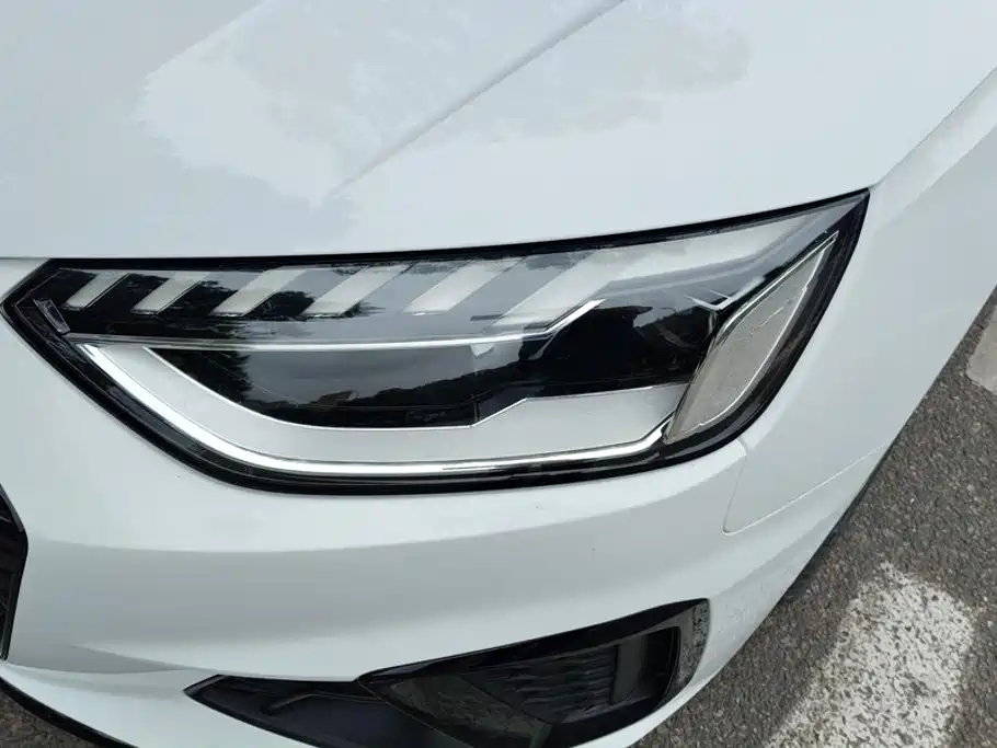 Audi A4 2022
