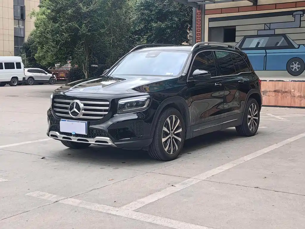 Mercedes-Benz GLB 2024