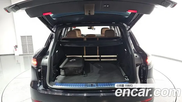 Porsche Cayenne 2022