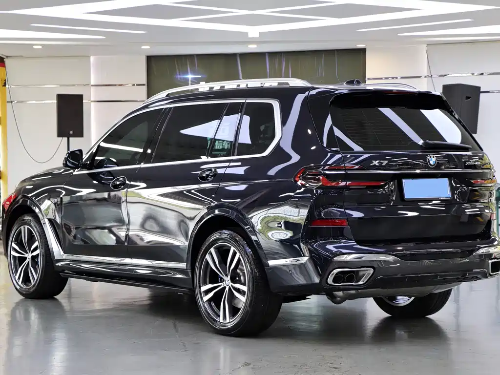 BMW X7 2024