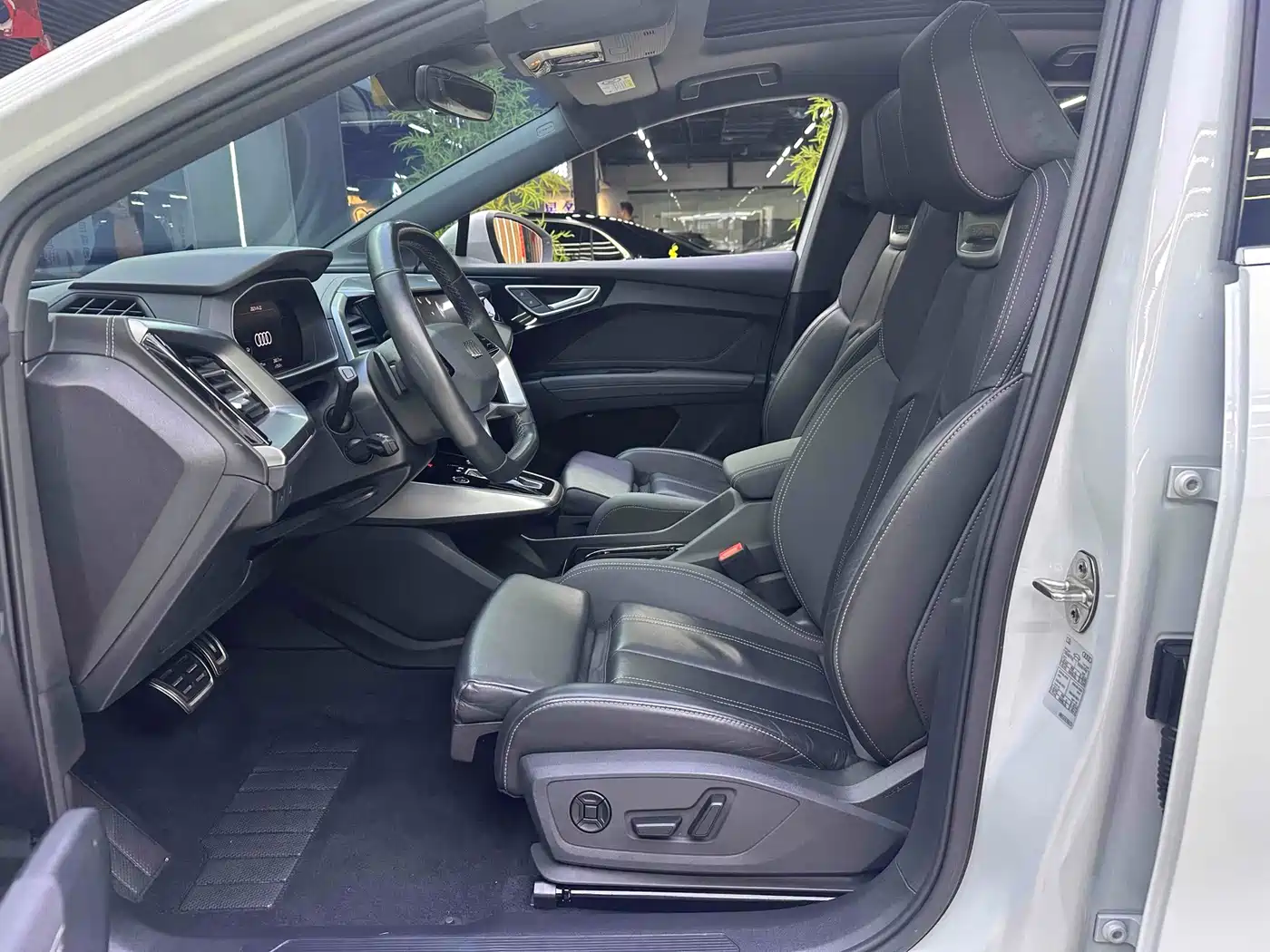 Audi Q4 e-tron 2023