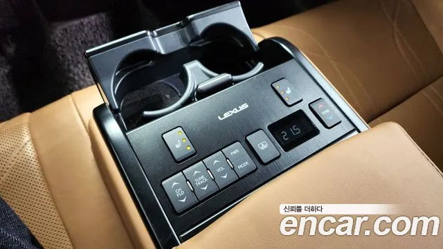 Lexus ES 2021
