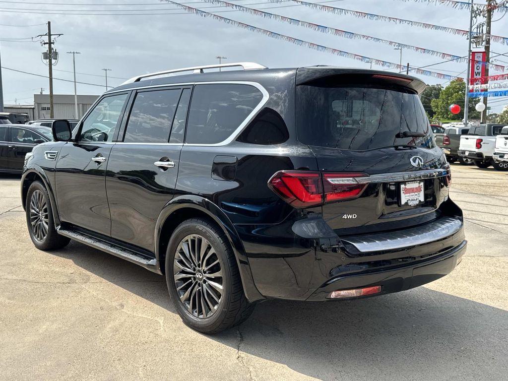 Infiniti QX80 2023
