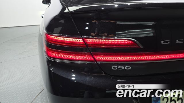 Genesis G90 2021