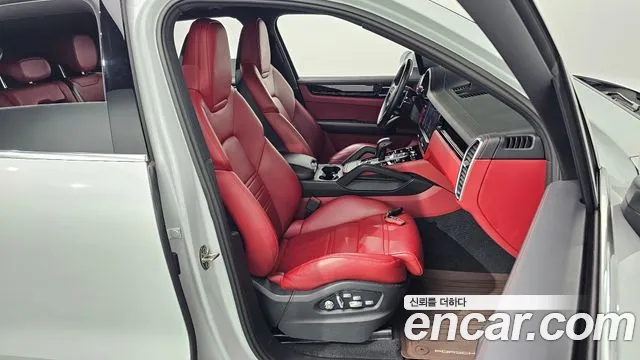 Porsche Cayenne 2020