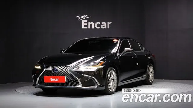 Lexus ES 2021