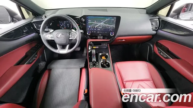 Lexus NX 2025