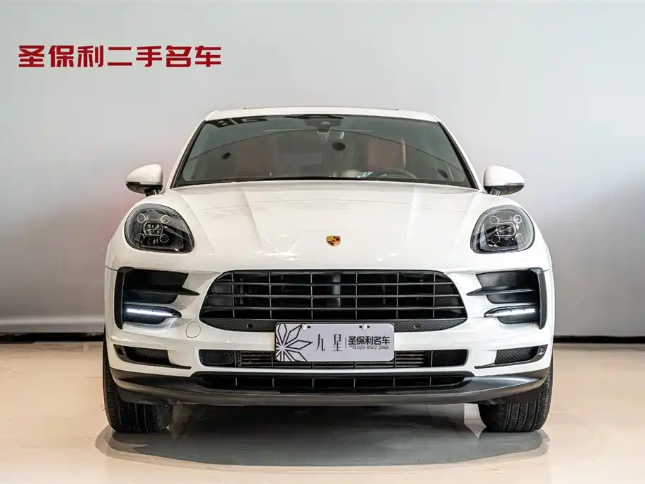 Porsche Macan 2021