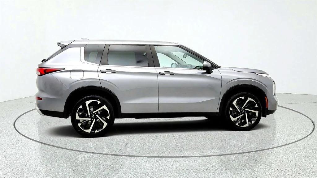 Mitsubishi Outlander 2022