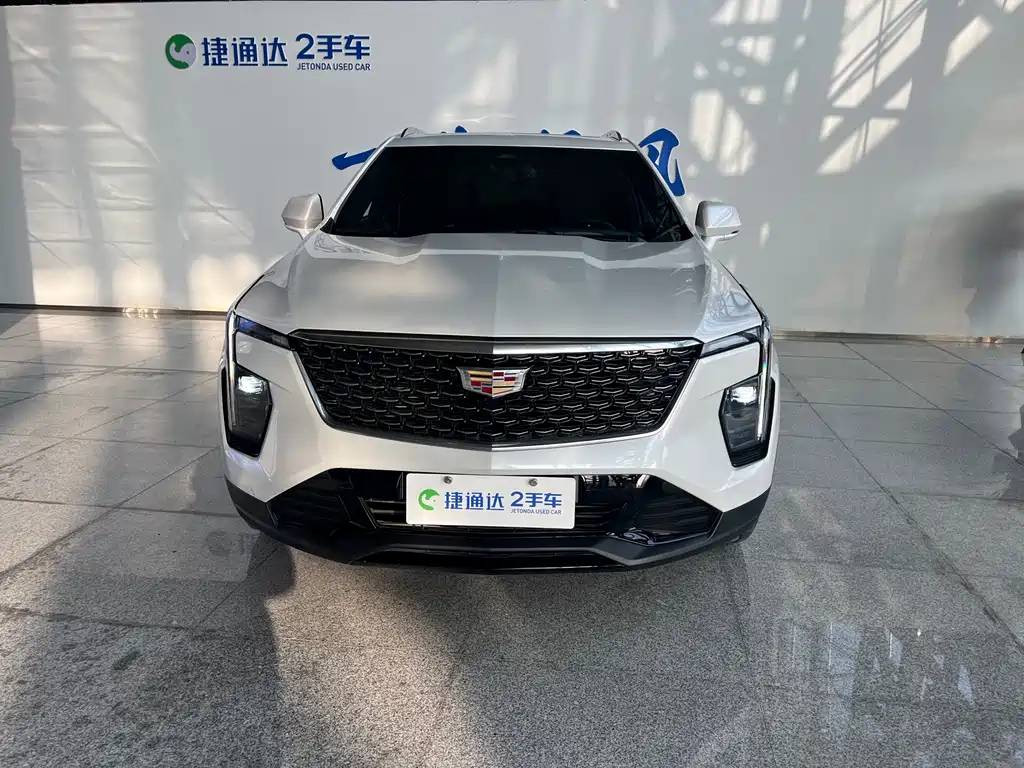 Cadillac XT4 2024