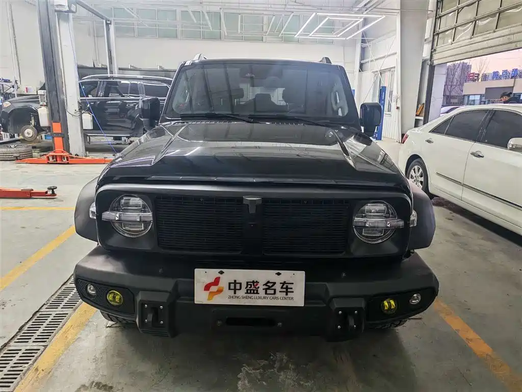 Tank 300 2022