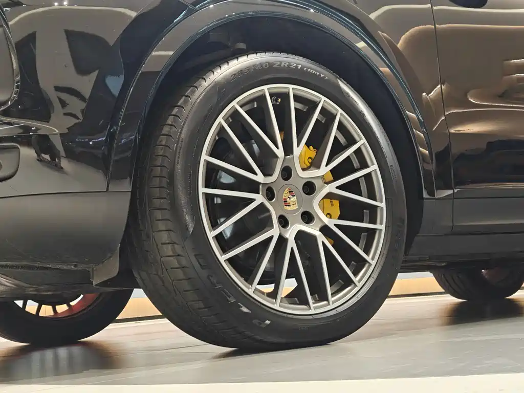 Porsche Cayenne 2023