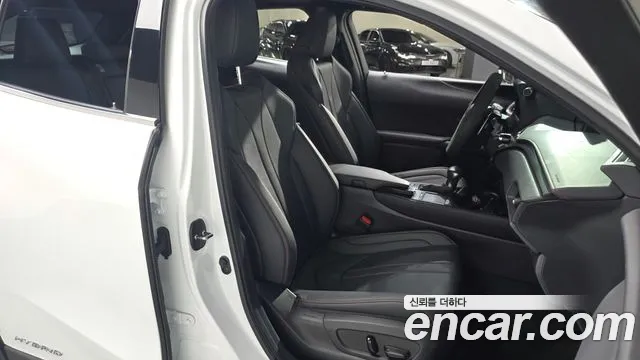 Lexus UX 2021