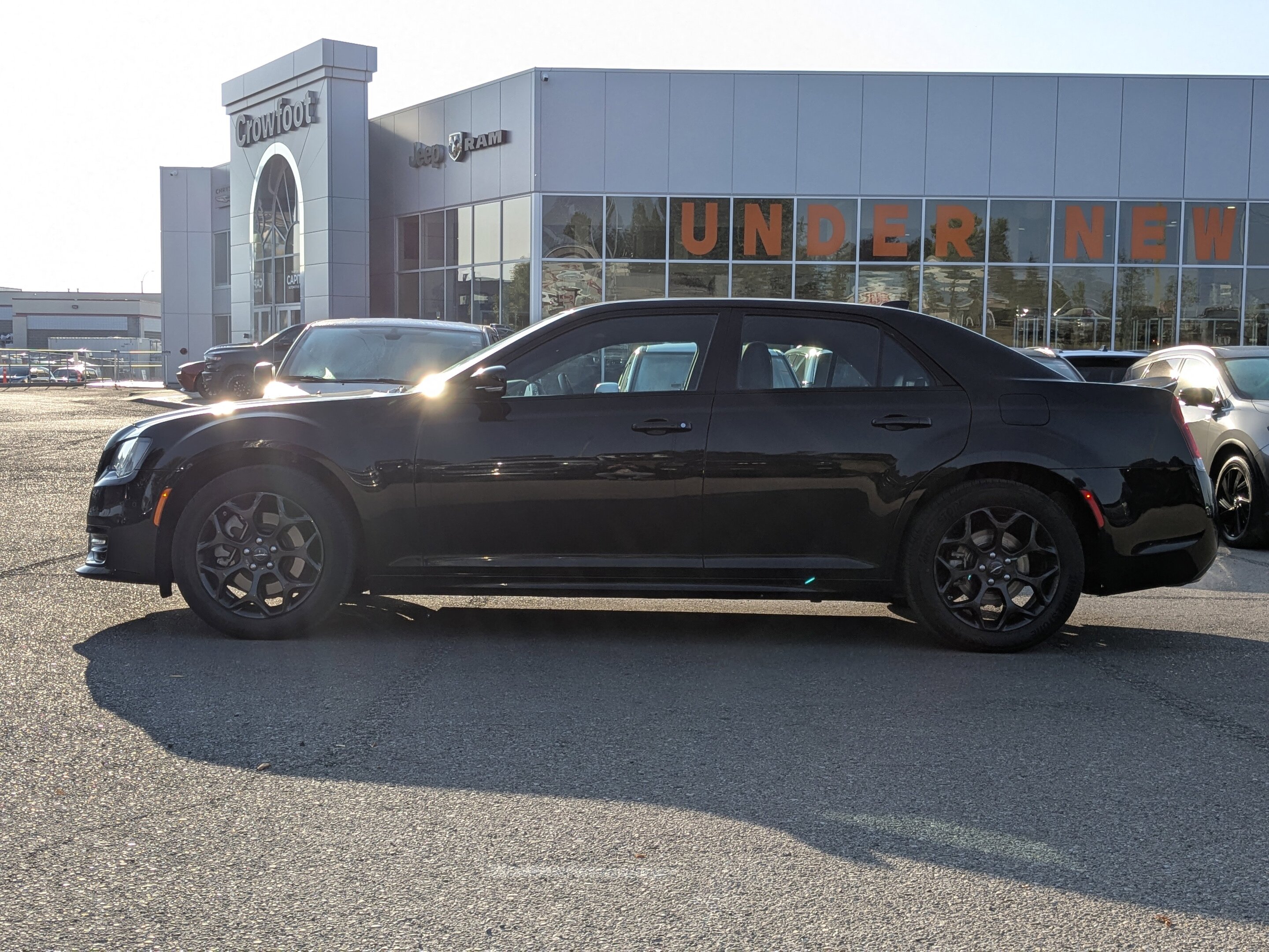 Chrysler 300 2023