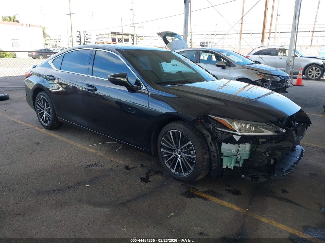 Lexus ES 2023