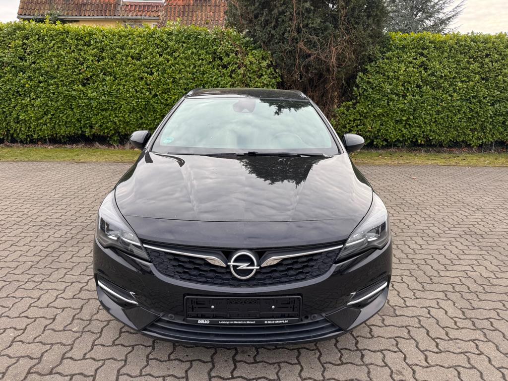 Opel Astra 2022
