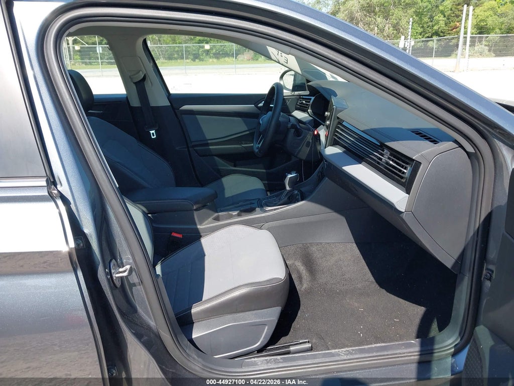 Volkswagen Jetta 2025