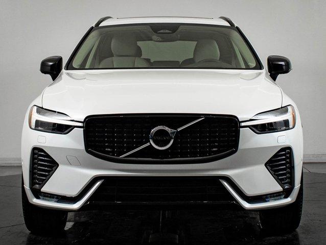 Volvo XC60 2025
