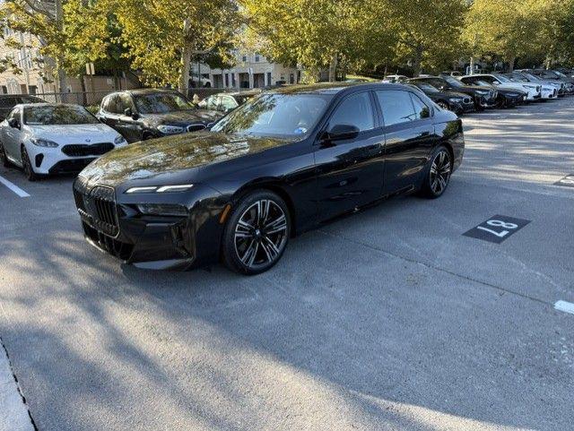 BMW 760 2026