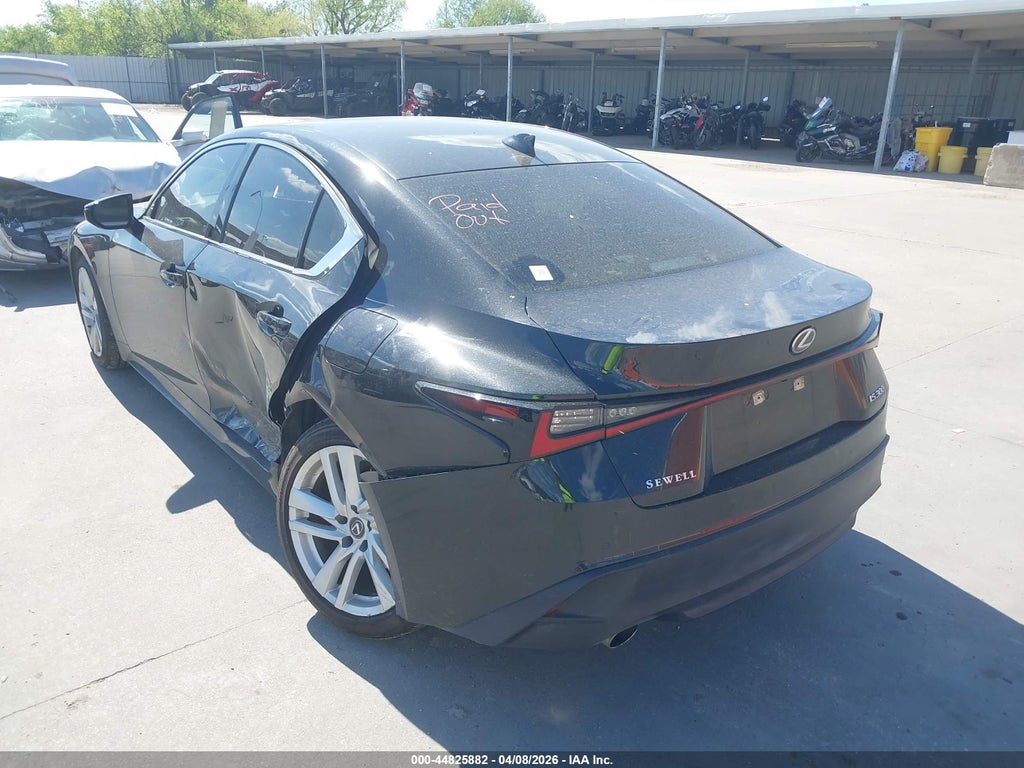 Lexus IS 300 2023