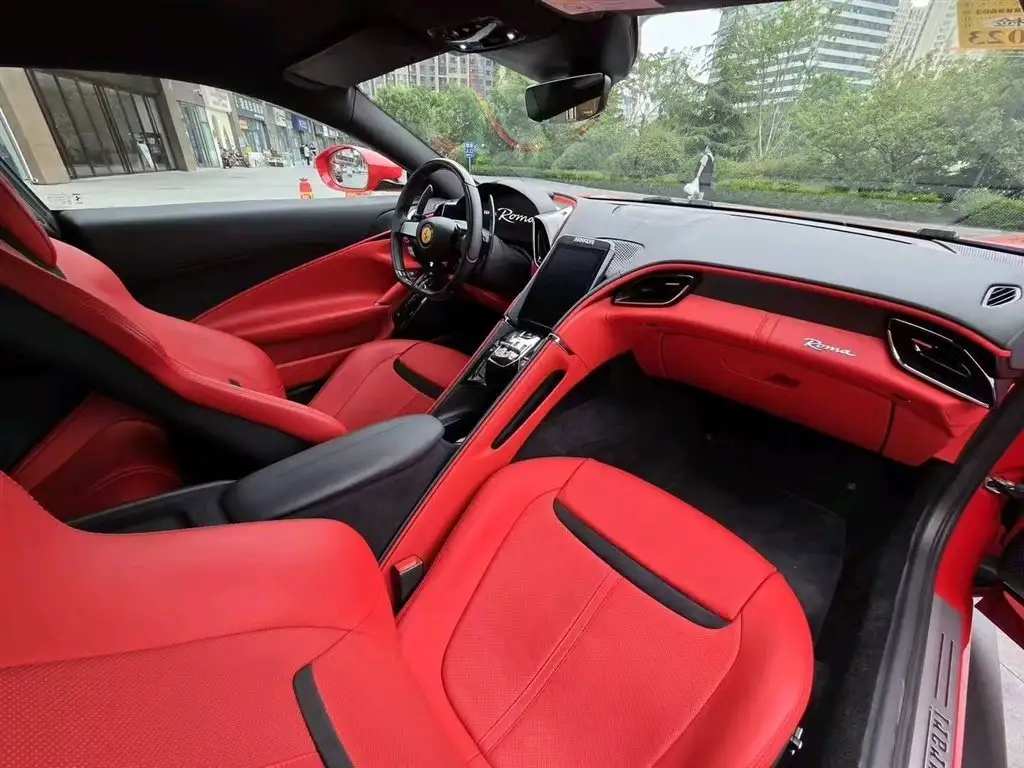 Ferrari Roma 2021