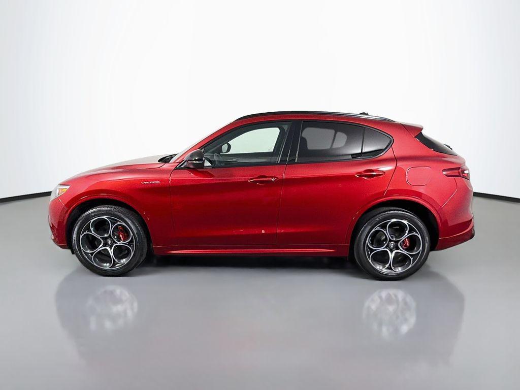 Alfa Romeo Stelvio 2023
