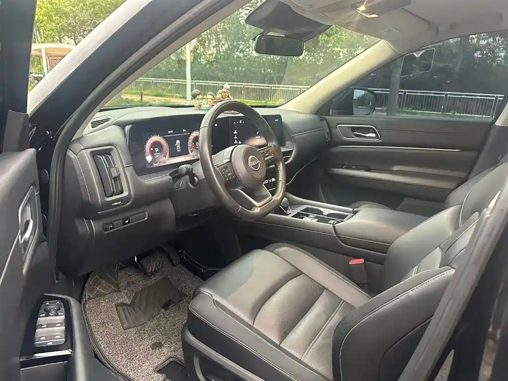 Nissan Pathfinder 2024