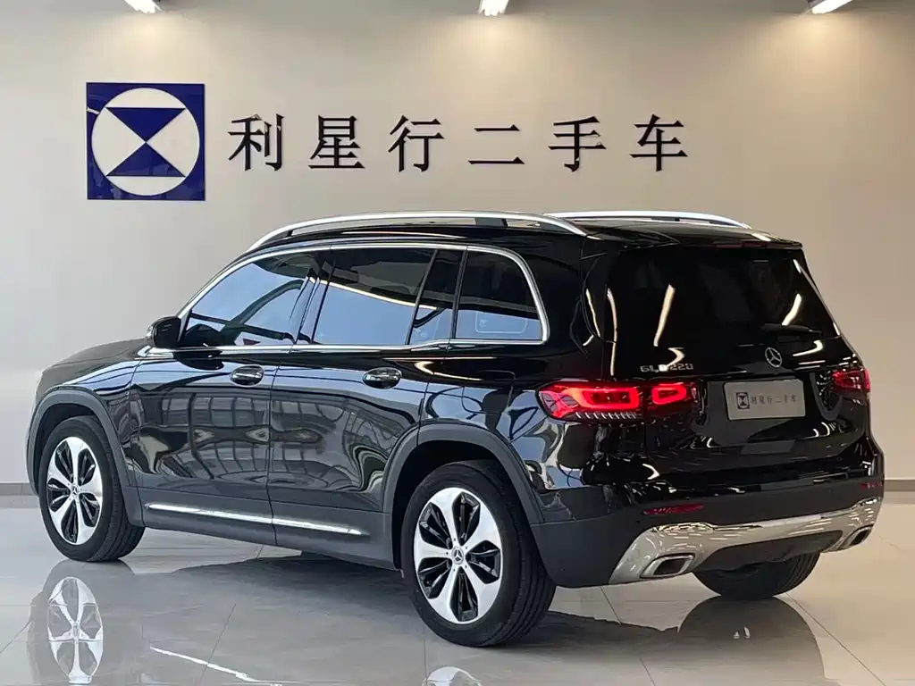 Mercedes-Benz GLB 2023