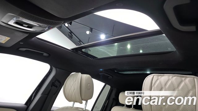 Mercedes-Benz GLB 2023
