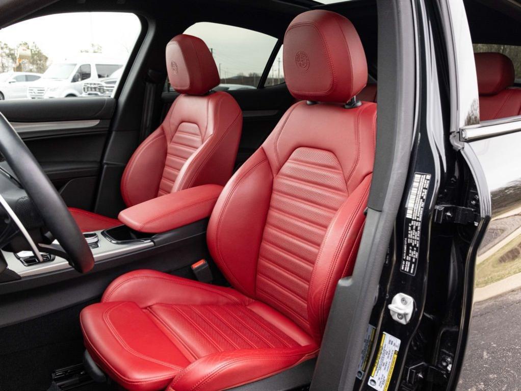 Alfa Romeo Stelvio 2024