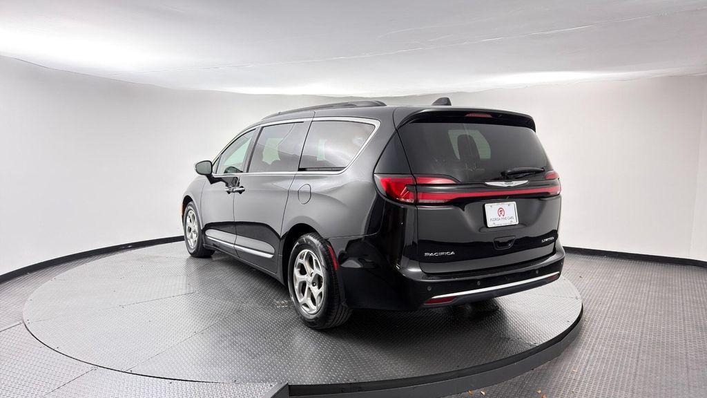 Chrysler Pacifica 2023