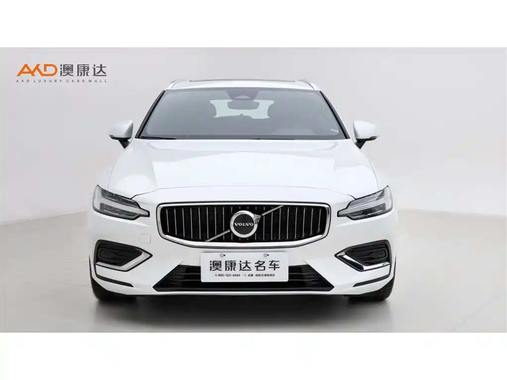 Volvo V60 2024
