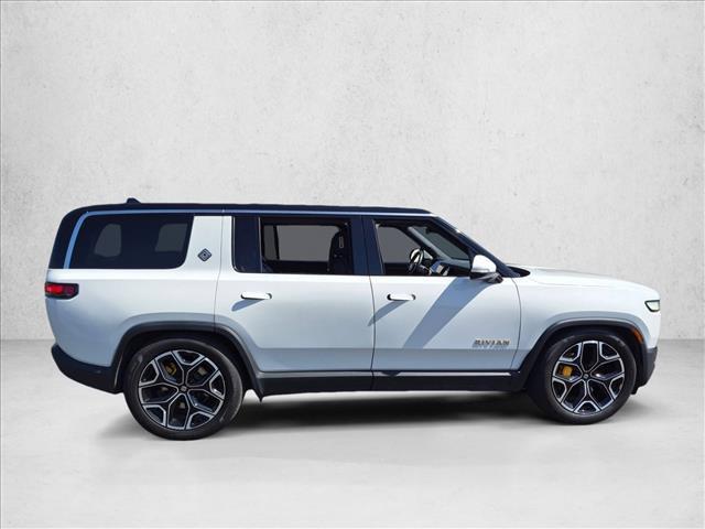 Rivian R1S 2023