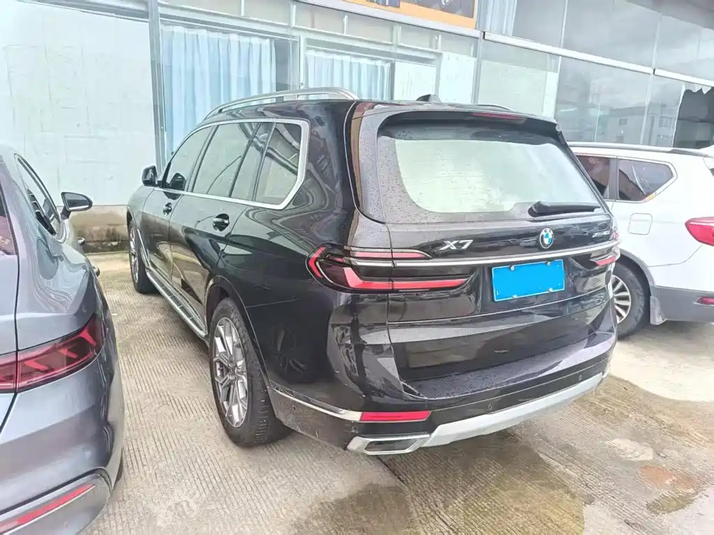 BMW X7 2024