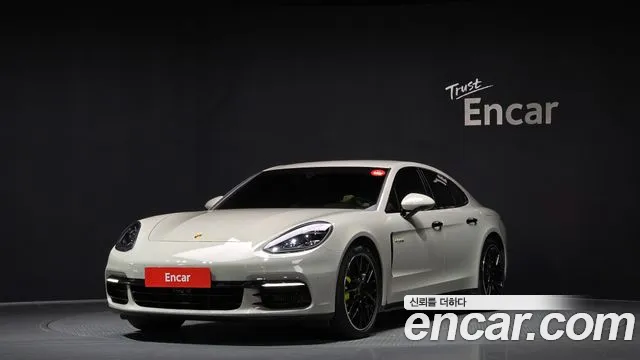 Porsche Panamera 2020
