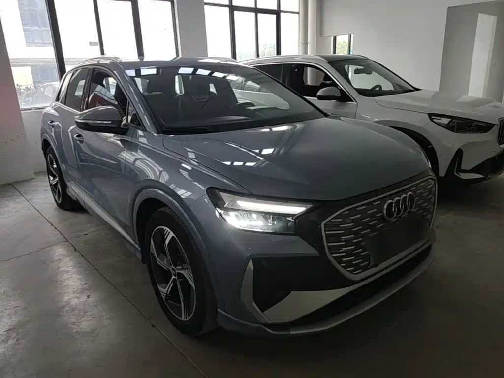 Audi Q4 e-tron 2024