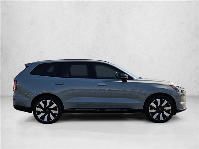 Volvo EX90 2025