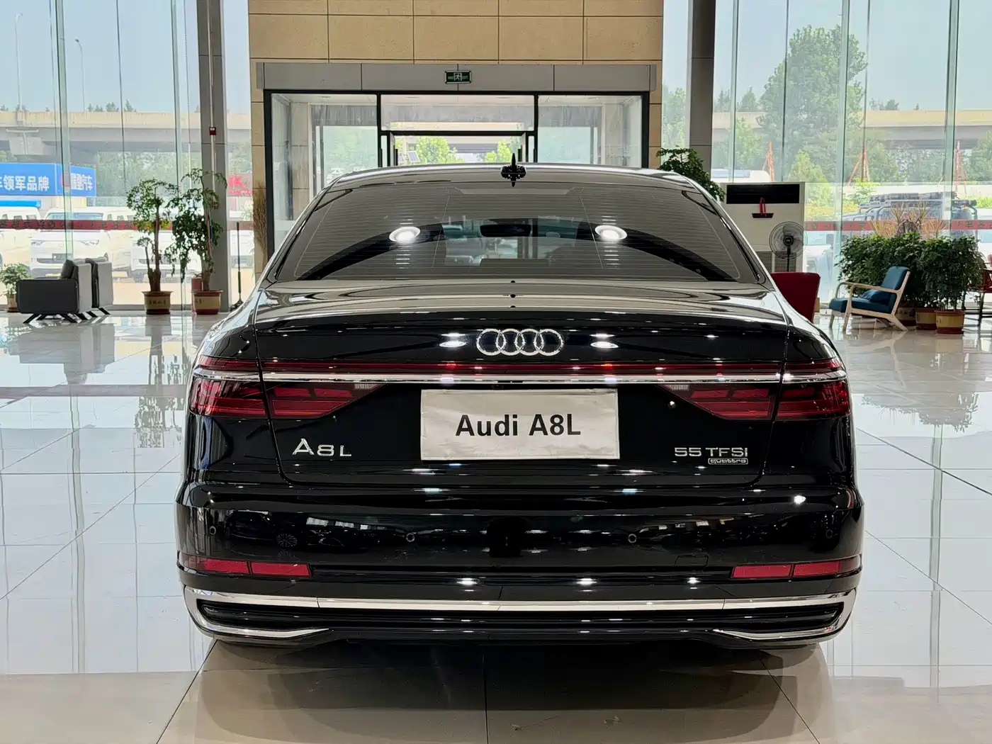 Audi A8 2023