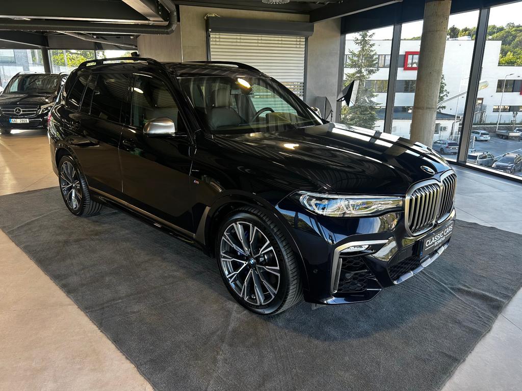 BMW X7 2021