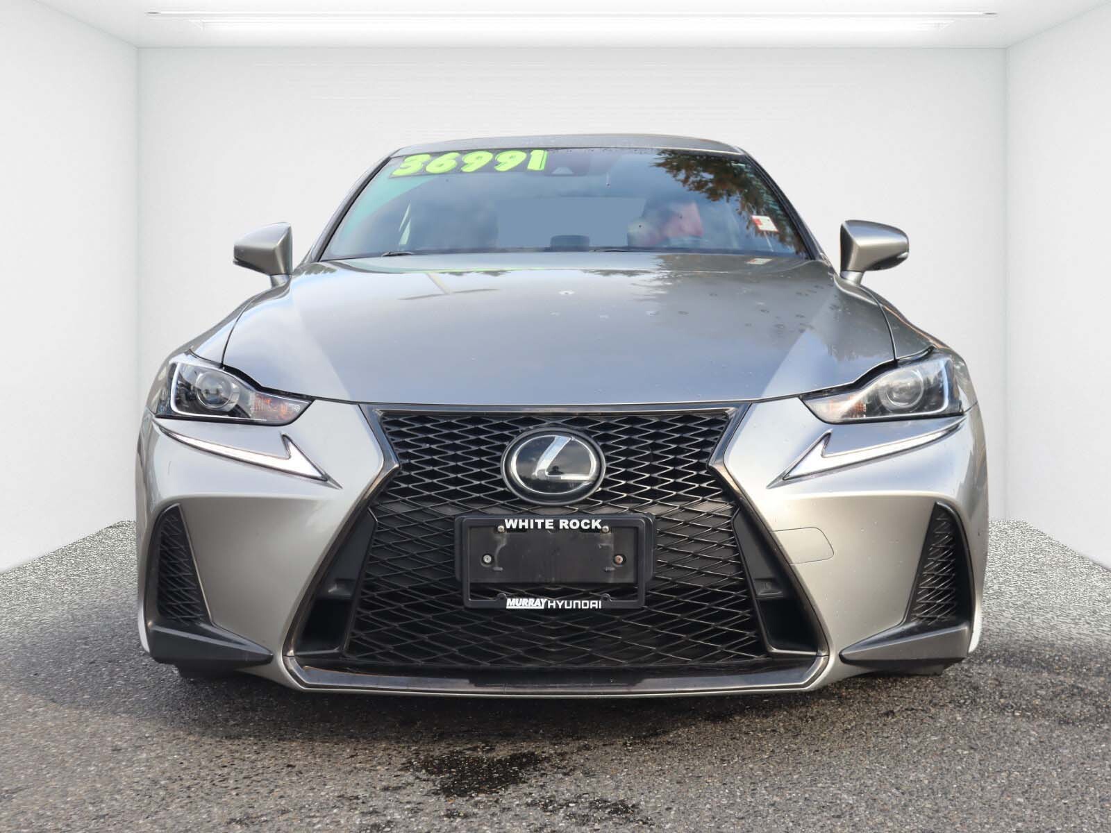 Lexus IS 2020