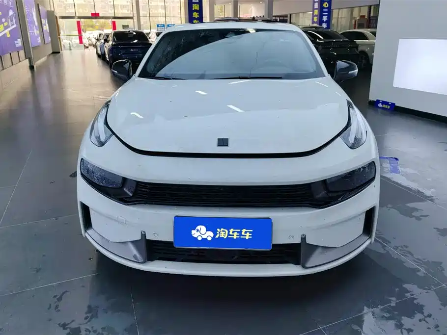 Lynk & Co 03 2021