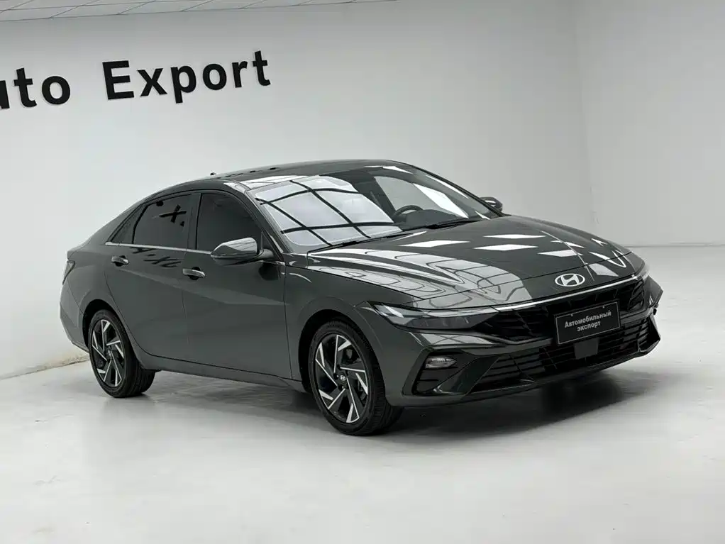 Hyundai Elantra 2023