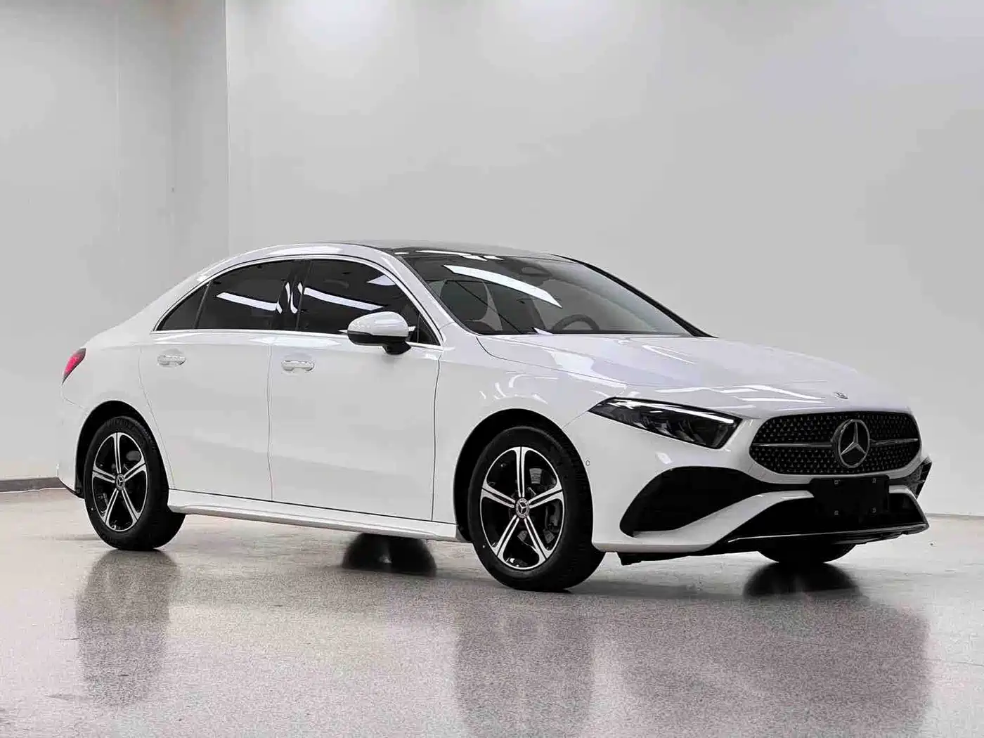 Mercedes-Benz A-Класс 2024