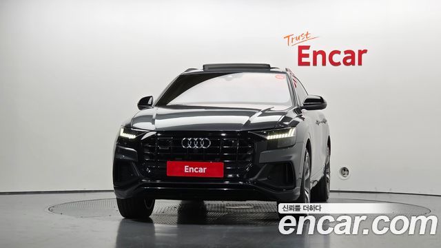 Audi Q8 2021