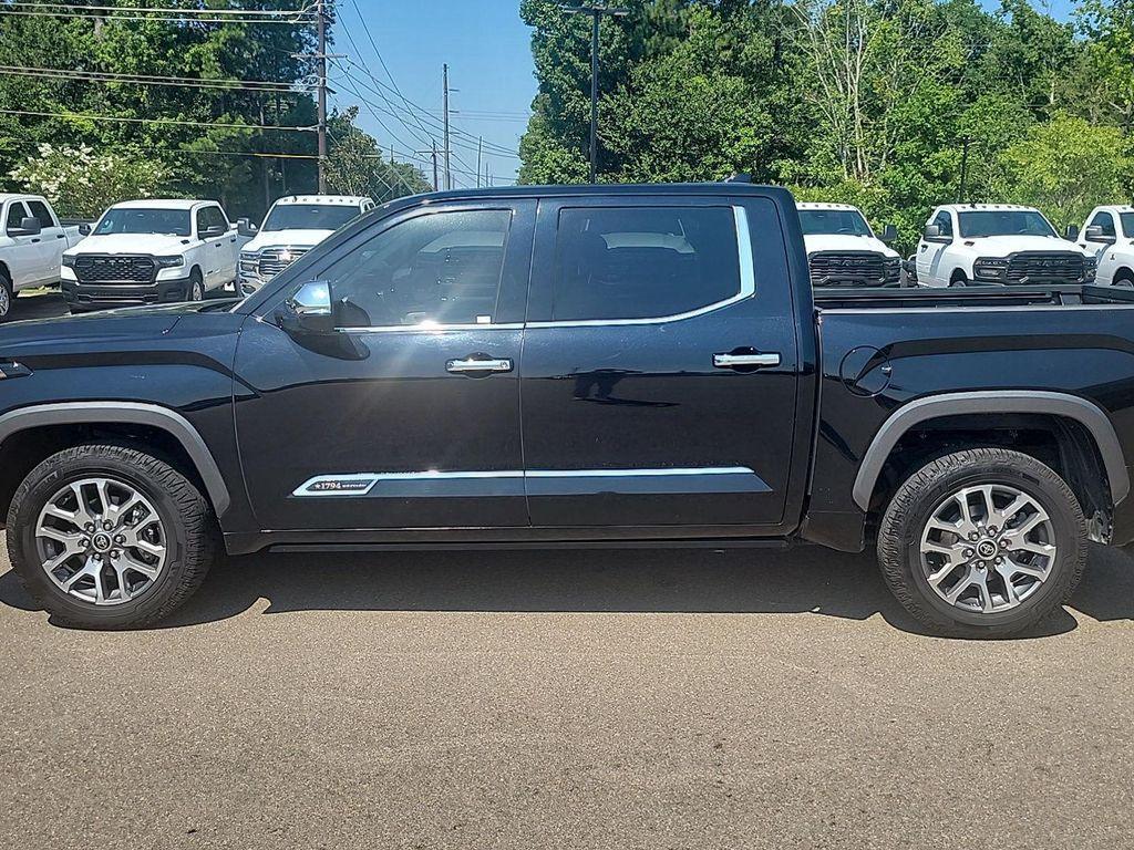 Toyota Tundra 2022