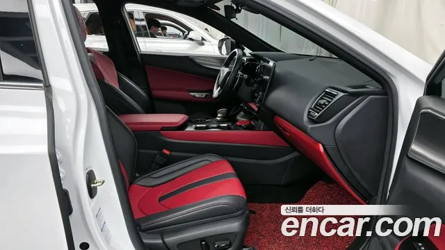 Lexus NX 2023