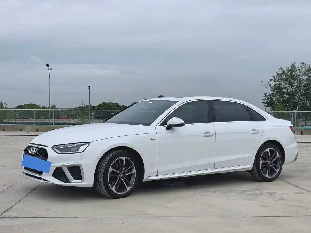 Audi A4 2022