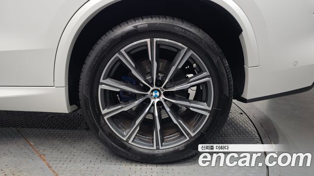 BMW X5 2024